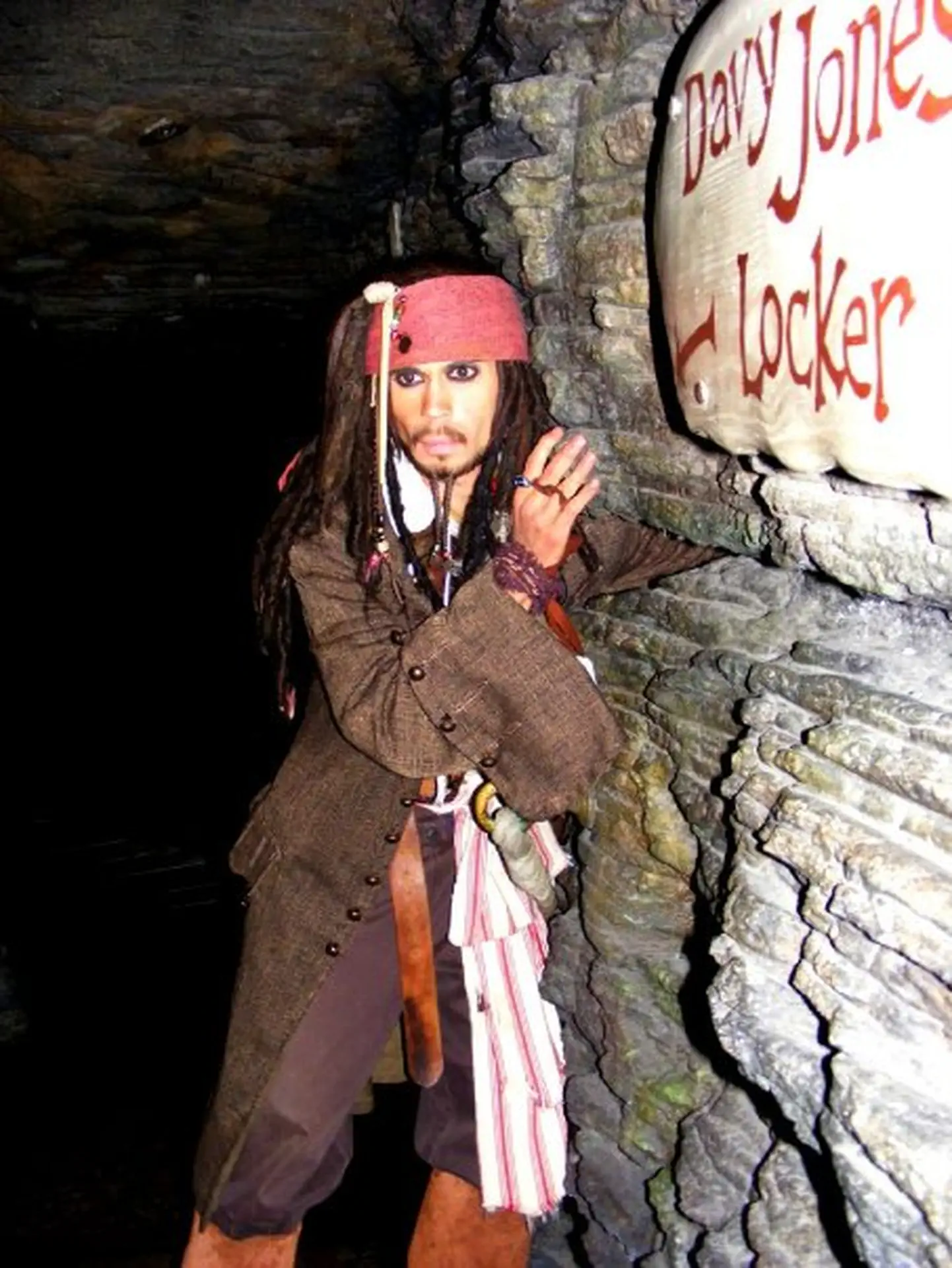 Laurent Garret performer Disneyland Paris